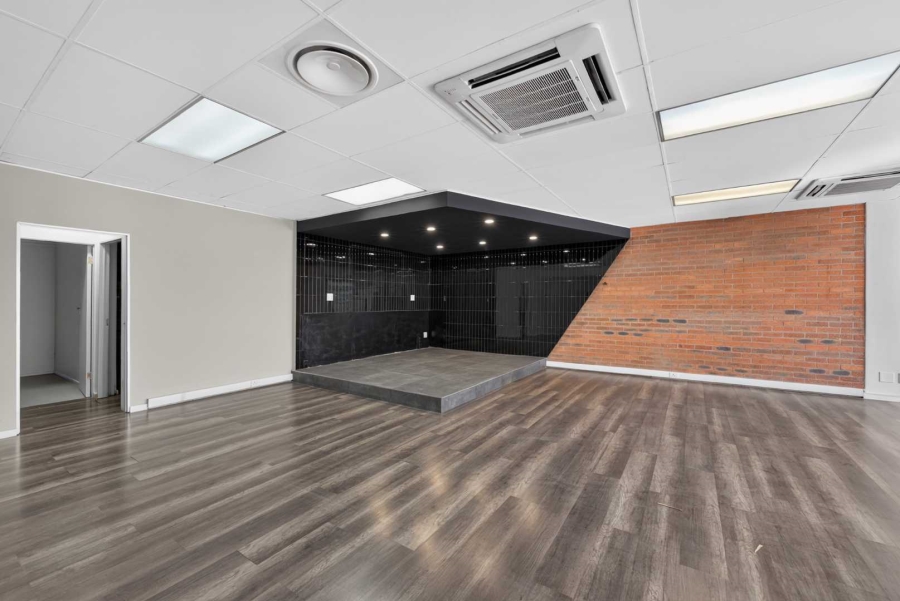 To Let Commercial Property for Rent in Gardens Western Cape
